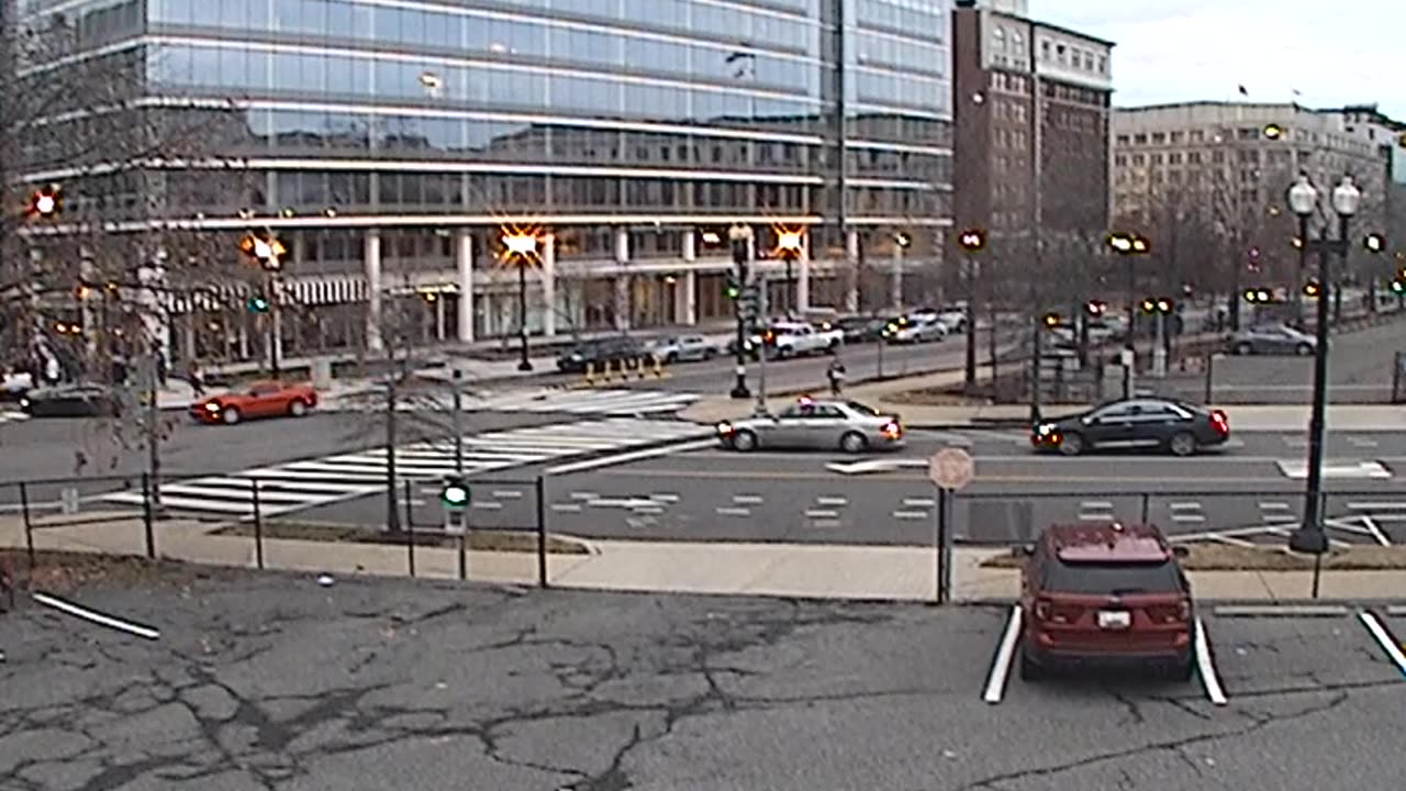 1901LOTS00Lot11SenateParking_2021-01-06_07h35min09s463ms.mp4