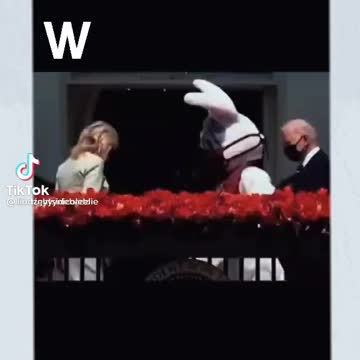 Exposing the empty White House