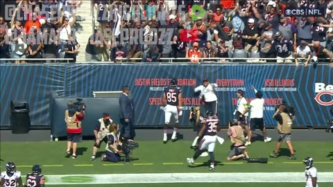 Justin Fields Find Cole Kmet WIDE Open For the TD