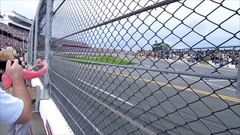 Nyoom