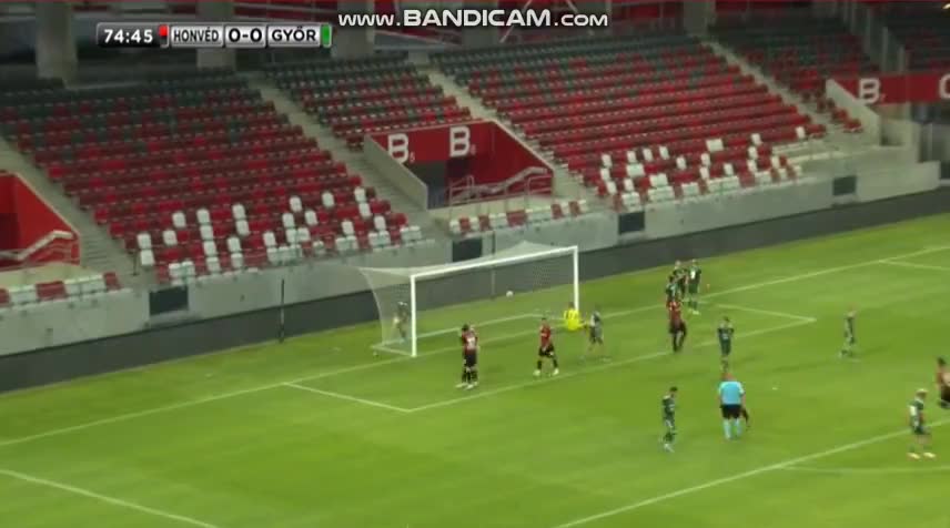 Herdi Prenga/ Mbrojtësi i Kombëtares protagonist, shënon për Honvedin