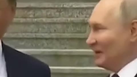 China’s President Xi Jinping welcomed Russian President Vladimir Putin in Beijing today.