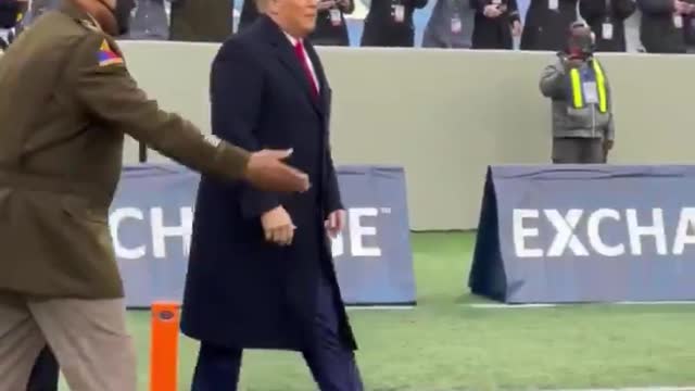 Trump Is Cheered At Army vs Navy Football Game