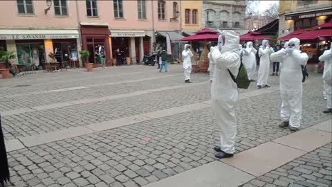 Les Masques Blancs Lyon Die Dead, Ecole des LArmes et danse le 18 decembre 2021