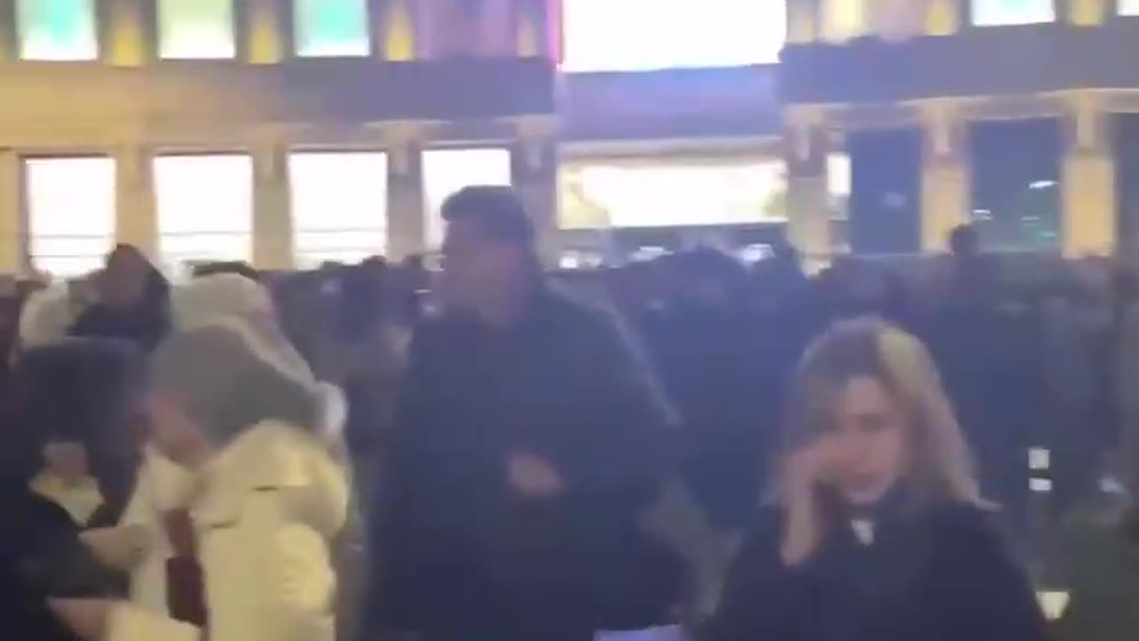 Shopping Center and Theatre of St. Petersburg is now being Evacuated