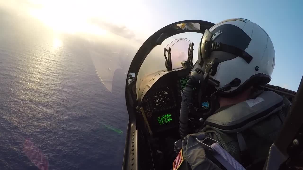 😏 Pinky Recovery-EA-18G Growler Cockpit View - Low Holding to the Spin Pattern to the Overhead-10