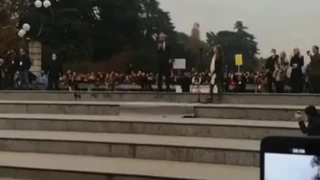 MILANO ARCO DELLA PACE ,MANIFESTAZIONE NO GREEN PASS .DISCORSO DI ROBERT KENNEDY JUNIOR - PARTE 2 .