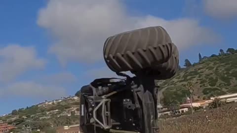 Mega truck Backflip 🚚↩️ #ExtremeStunts #TruckBackflip #AdrenalineRush