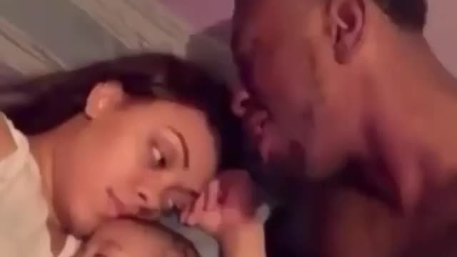 funny daddy sings lullaby