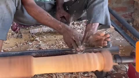 Expert Man Turns Raw Wood into a Beautifull Bed Leg