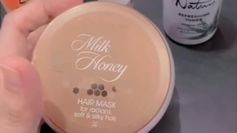 Beauty tips with milk and honey made products