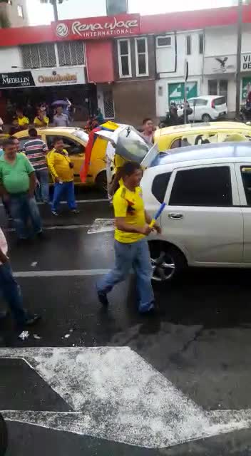 Sigue el paro de taxistas en Bucaramanga