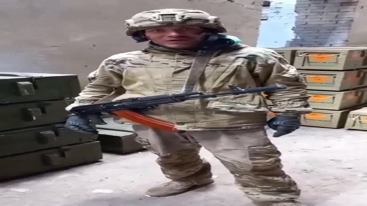 Agitación con la ayuda de los presos. Las personas en estos videos fueron reclutadas en zonas rusa