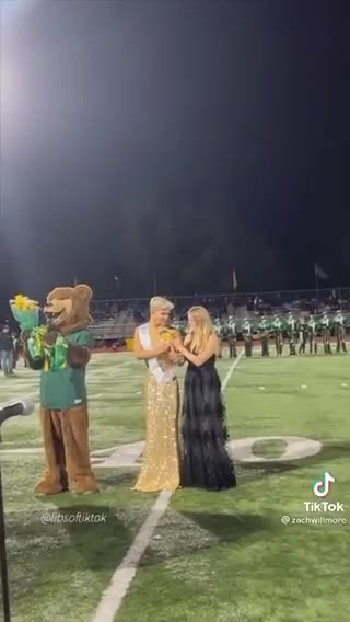 Rock Bridge High School homecoming queen 2021 winner... ..drum roll.....