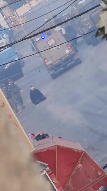 Isreali soldiers use Palestinian detainee as a human shield in the Al-Arroub camp, West Bank