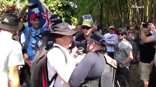 Australia Police Go Crazy On Protestors