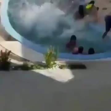 Huge person throwing himself in the pool