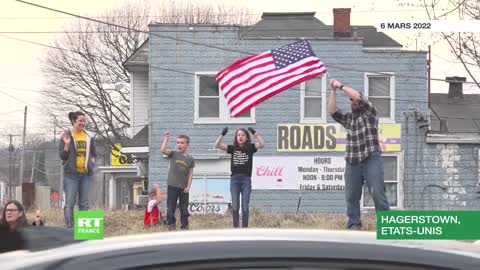 Un convoi de camions fait le tour de Washington DC pour protester contre les restrictions sanitaires