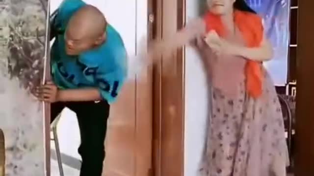 تستاهل 🤣🤣 ( فيدوهات قصيرة)