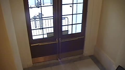 3443CHOB02CH12NRotundaExit_2021-01-06_08h40min00s943ms.mp4