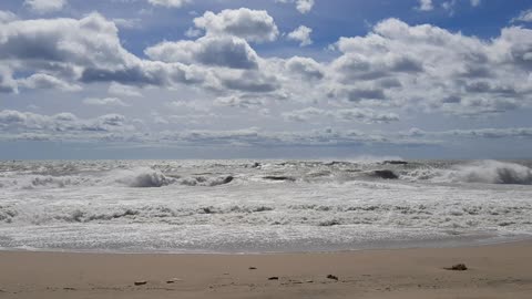 Horrible Sea Wave and Wind