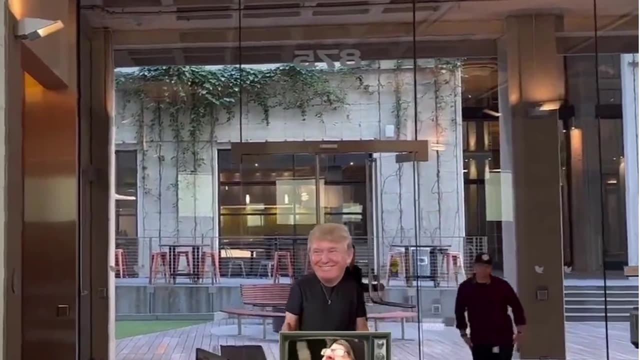 Trump Back on X!