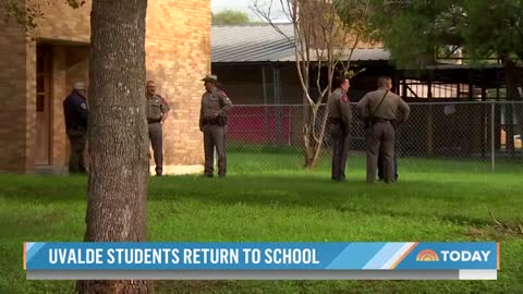 Students Head Back To School In Uvalde For First Time Since Shooting