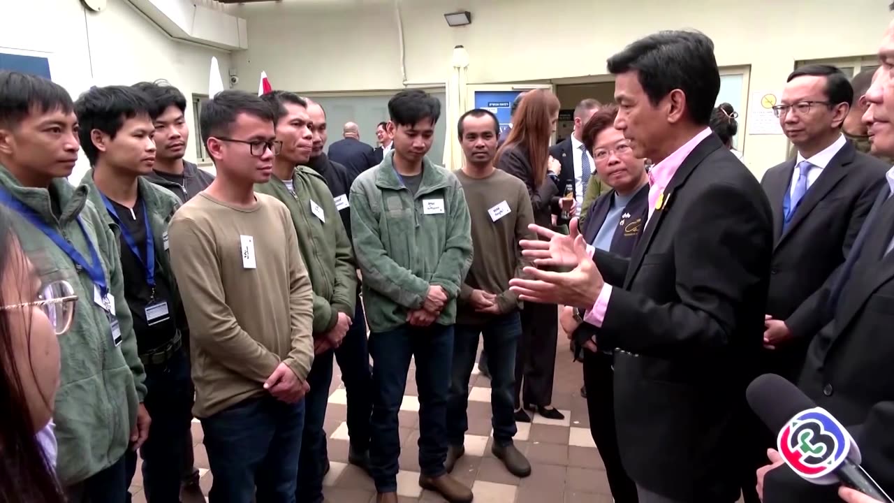 Thai FM welcomes freed hostages, holds back tears