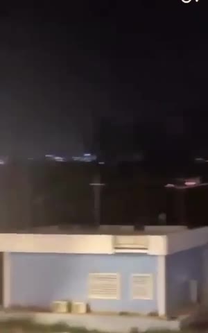 NHIỀU TÊN LỬA ĐÃ ĐƯỢC PHÁO KÍCH VÀO LÃNH SỰ QUÁN HOA KỲ TẠI ERBIL, IRAQ