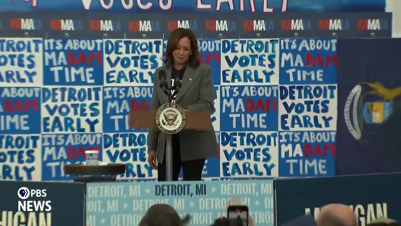 Kamala Was On Stage 6 Minutes and 36 Seconds in Detroit