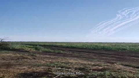 HIMARS arbeiten! Antonivsky-Brücke in Cherson unter der Feuerkontrolle der Streitkräfte der Ukrain