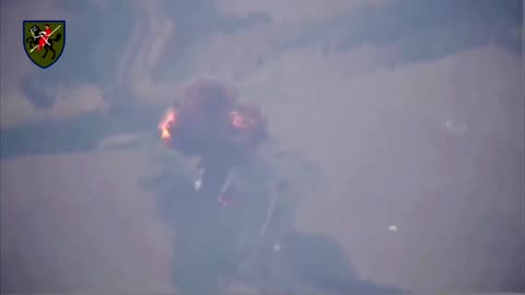 Ukrainian soldier from 110th brigade hits Russian Su-25 with MANPADS