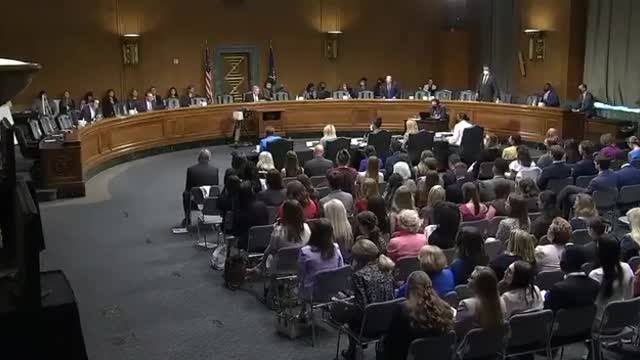 Extraordinary exchange between Sen. Hawley and law professor Khiara Bridges! *See Description*