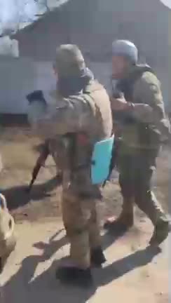 UKRAINE, KHARCOV 25/3 , NHIỀU LÍNH NGA BỊ BẮT LÀM TÙ BINH