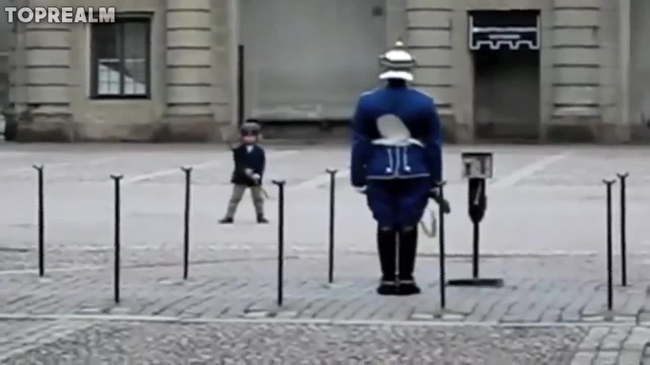 3 times royal guards broke their charecter on camera