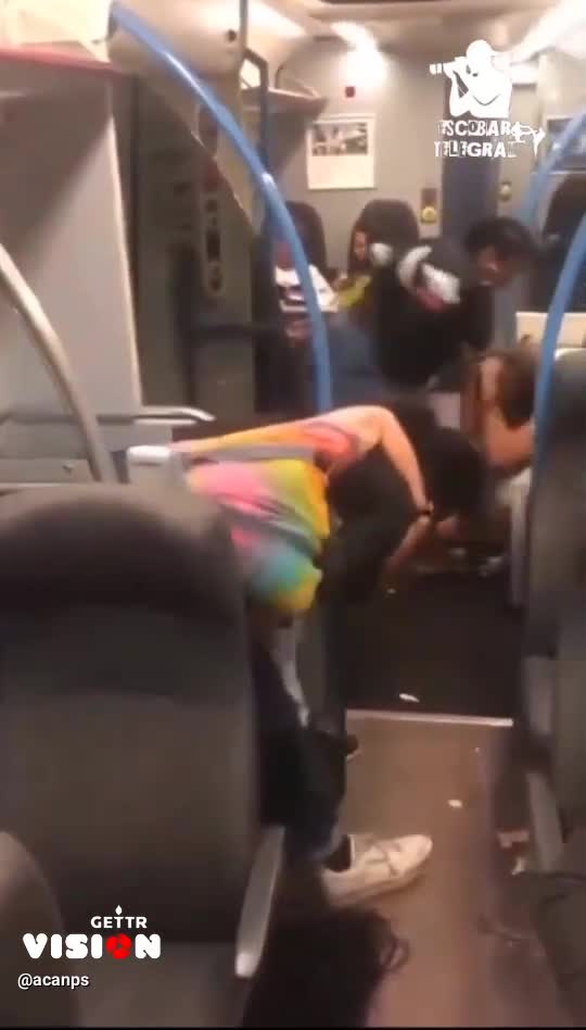 POC VS LGBTQ in Londoner U-Bahn