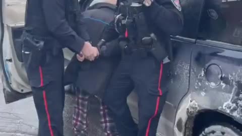 Ottawa Police beat up old senior for honking his horn.