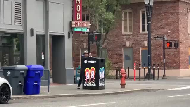 Portland - Patriots vs Communists in a Shoot Out