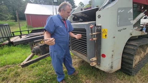 LOCKED OUTSIDE THE TRACKLOADER CAB!