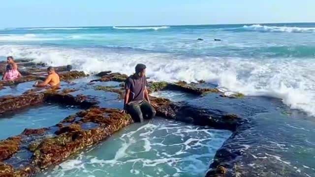 Sea of Sri Lanka || Beautiful country of the world