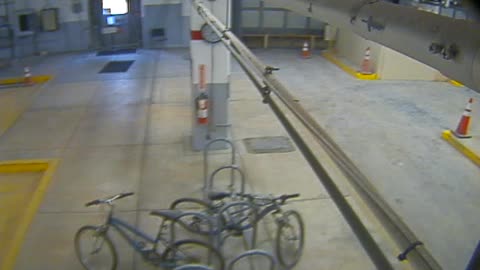 3134RHOBG2GarageEntrance_2021-01-06_14h40min03s007ms.mp4