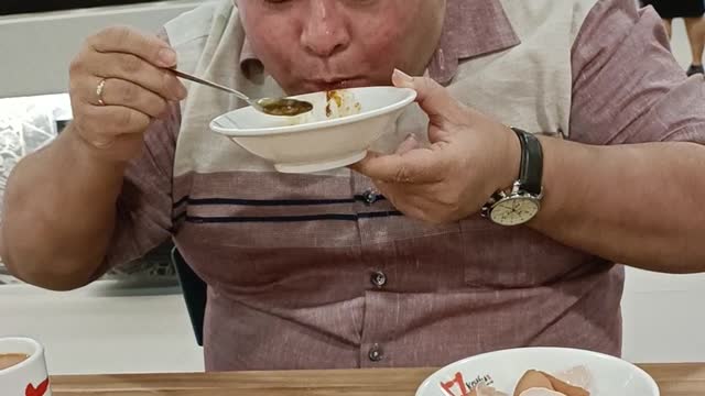 Great Breakfast in Singapura