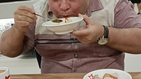 Great Breakfast in Singapura