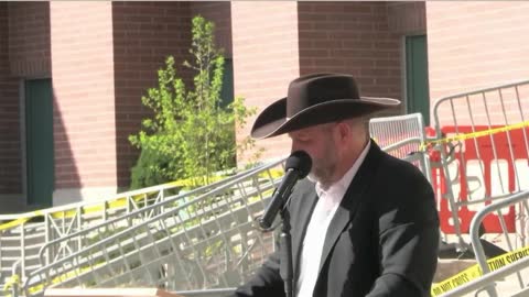 Ammon Bundy at Ada County Court House