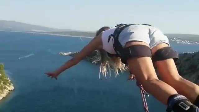 bungee jumping