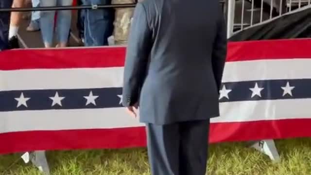 Everywhere President Trump goes he is loved.