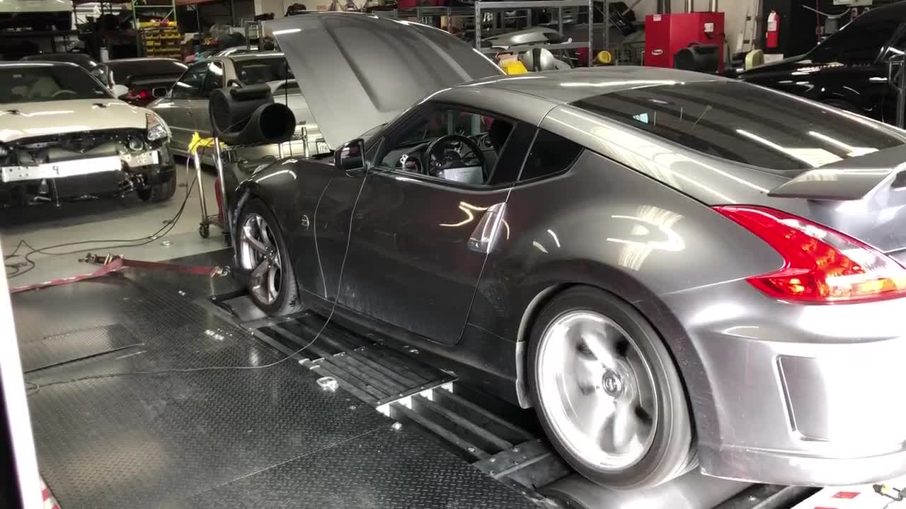 370Z getting UPREV tuned at Jotech Motorsports in Garland, Tx