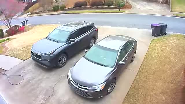 These reverse videos show how awfully skilled these drives were!!🚗💥😲