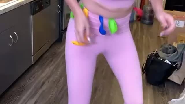 LIVE- When SHE DUMPS IT ON HER HEAD!!