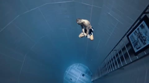 Oh, my God, cross your knees in the deepest pool under your own weight. It made me nervous